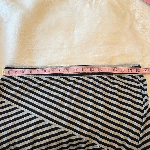 Indigo long flowing maxi skirt - Picture 4 of 5